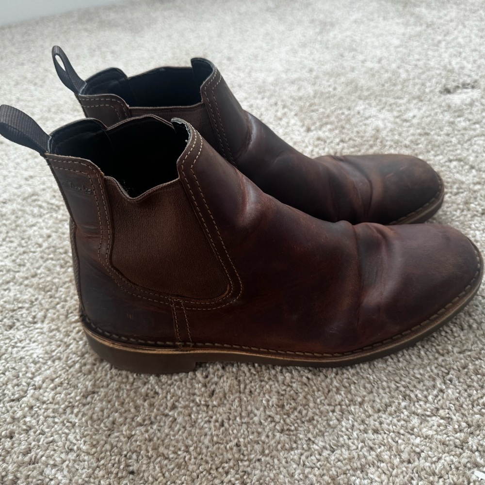 Clarks Chelsea Boots size 10.5 Men